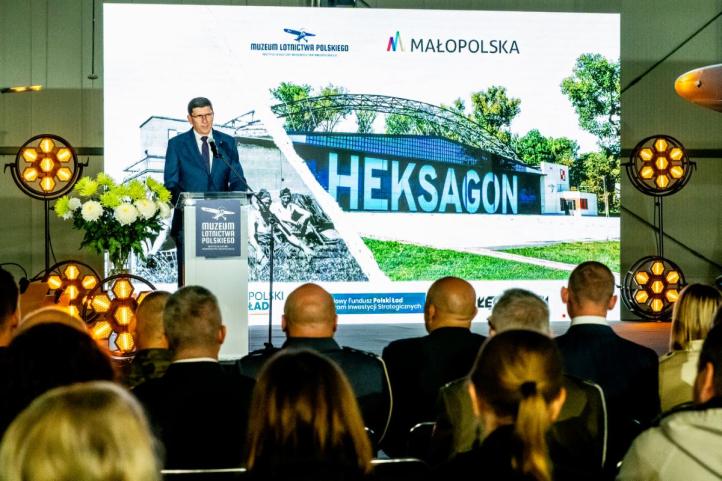 Uroczyste przekazanie Muzeum Lotnictwa Polskiego nowego hangaru ekspozycyjnego (fot. Muzeum Lotnictwa Polskiego)