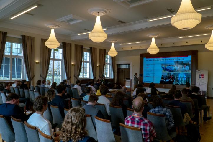 IV konferencja 'Studenci (nie)Tylko o Lotnictwie' (fot. Akademicki Klub Lotniczy PWr)3