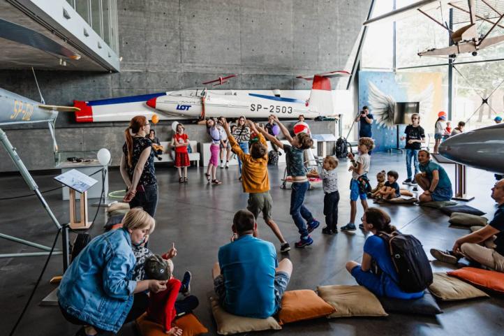 Warsztaty dla dzieci 'Fizyka lotu' (fot. Muzeum Lotnictwa Polskiego)