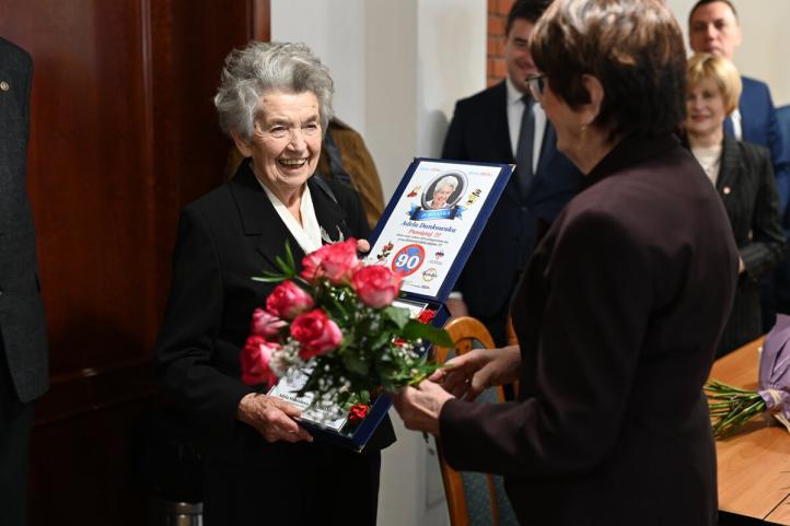 Adela Dankowska, patronka lotniska w Lesznie, obchodziła swoje 90. urodziny (fot. Agata Jankowska)