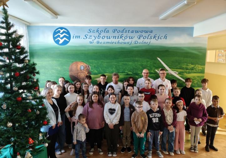 Wizyta w Szkole Podstawowej im. Szybowników Polskich (fot. A. Bulanda)