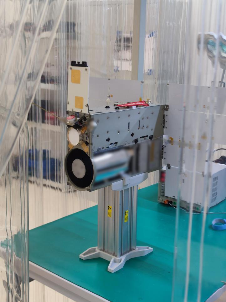 Wyniesiony satelita firmy SatRev (fot. JRH ASI)2