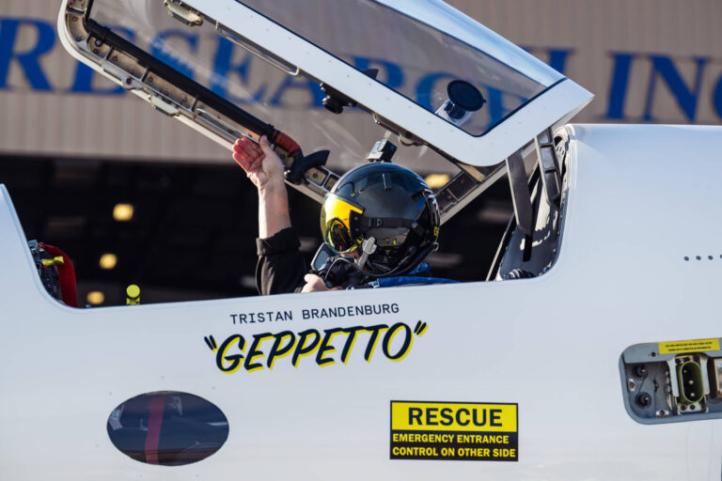 XB-1 firmy Boom Supersonic - pilot w kabinie (fot. Boom Supersonic)