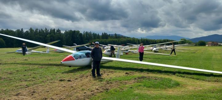 Letni obóz szybowcowy LOTEK Jesenik (fot. Karkonoskie Stowarzyszenie Szybowcowe)