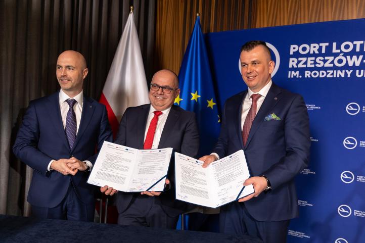 Firma Strabag wykonawcą strategicznej inwestycji na lotnisku w Jasionce (fot. Łukasz Ożóg)3