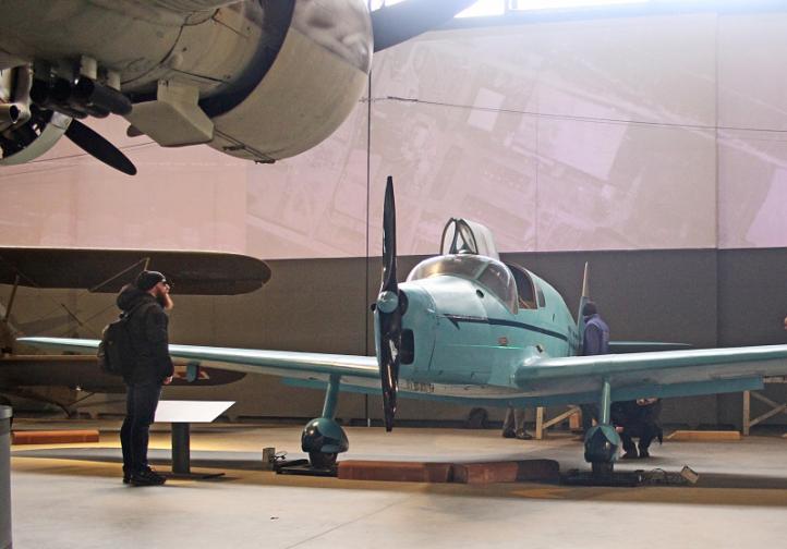 Ważenie RWD-21 odbywa się w trzech punktach podparcia jednocześnie (fot. Stowarzyszenie Lotnictwa Eksperymentalnego)