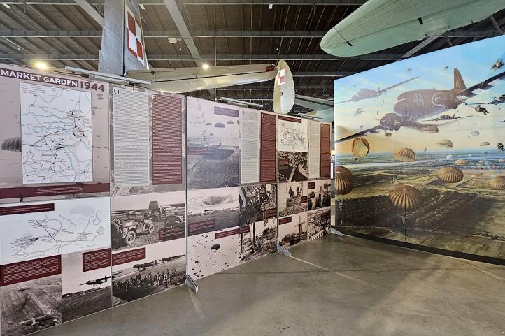 Wystawa o 1 Samodzielnej Brygadzie Spadochronowej w Muzeum Lotnictwa Polskiego w Krakowie (fot. Muzeum Lotnictwa Polskiego)4