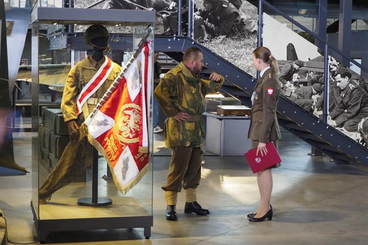 Wystawa o 1 Samodzielnej Brygadzie Spadochronowej w Muzeum Lotnictwa Polskiego w Krakowie (fot. Muzeum Lotnictwa Polskiego)5