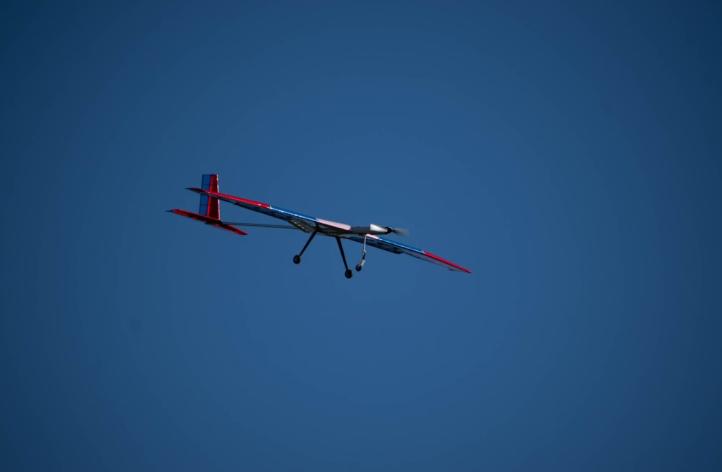 Samolot AKL Politechniki Wrocławskiej w klasie Advanced w locie (fot. Michał Szewczyk)