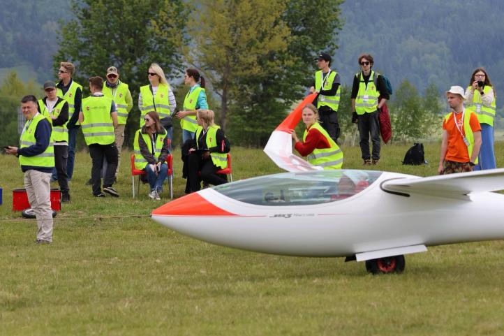 FAI Sailplane Grand Prix - start szybowca (fot. Dominika Sawczuk)