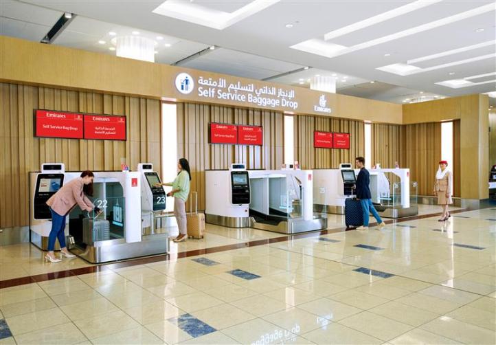 Obsługa bagażu Emirates (fot. Emirates)3