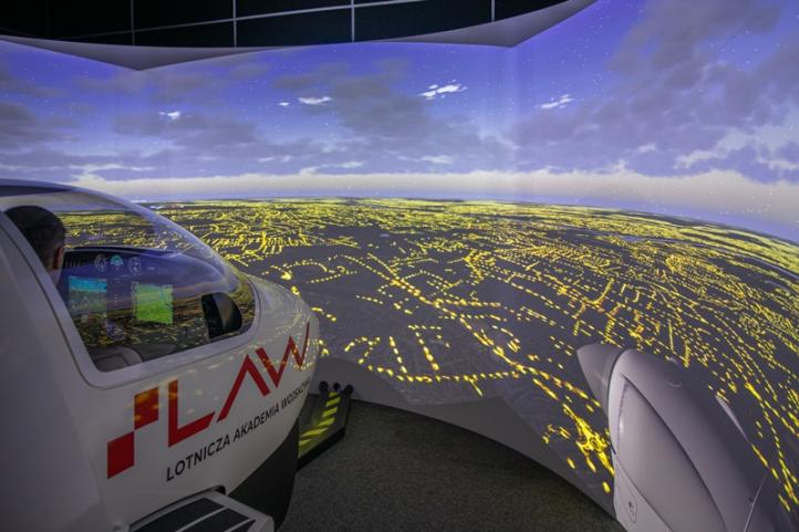 Symulator w Lotniczej Akademii Wojskowej (fot. LAW)