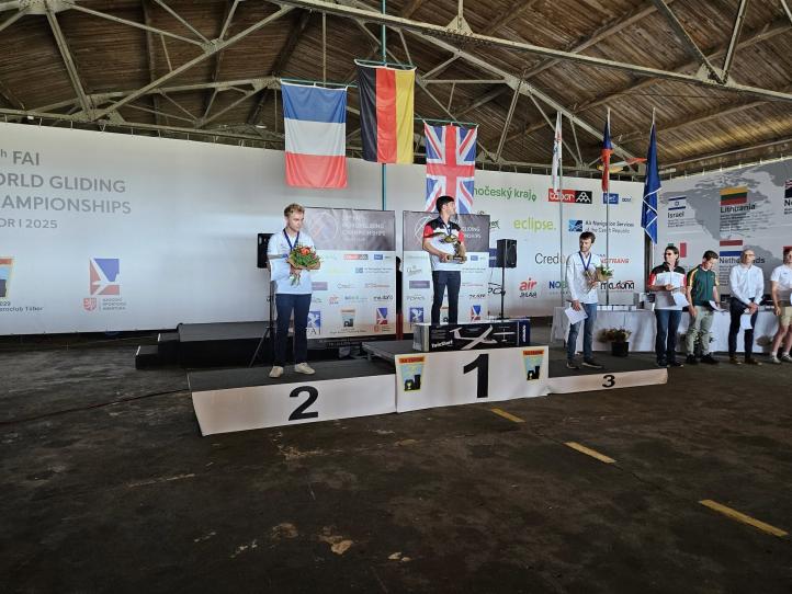 39. Szybowcowe Mistrzostwa Świata w czeskim Taborze - podium klasy Klub (fot. Łukasz Błaszczyk, Facebook)