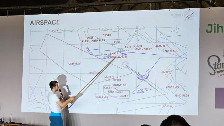 9 konkurencja. Linia czerwona - trasa klasy Klub, linia zielona - trasa klasy Standard, linia niebieska - trasa klasy 15m (fot. Łukasz Błaszczyk, Facebook)