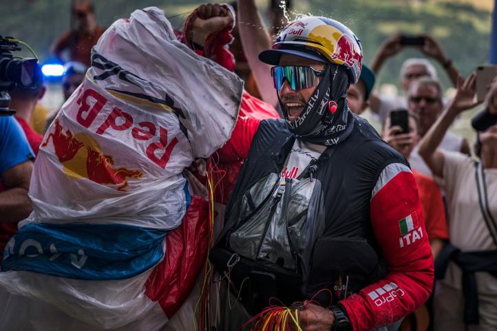 Aaron Durogati wygrywa Red Bull X-Alps 2025 (fot. zooom, Sebastian Marko)