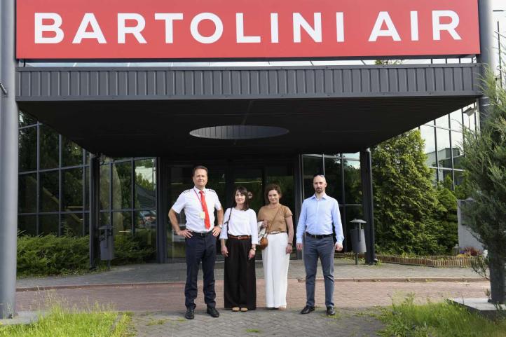 Odsłonięcie tablicy pamiątkowej ku czci pilota i instruktora samolotowego Jacka Dziedzio (fot. Bartolini Air)6 Odsłonięcie tablicy pamiątkowej ku czci pilota i instruktora samolotowego Jacka Dziedzio (fot. Bartolini Air)6