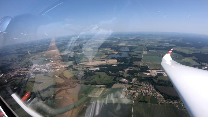 Widok z szybowca w locie (fot. Łukasz Błaszczyk, Facebook)