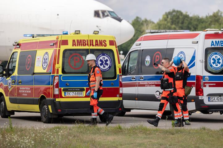 Ćwiczenia służb ratowniczych na lotnisku Rzeszów-Jasionka (fot. Łukasz Ożóg)4