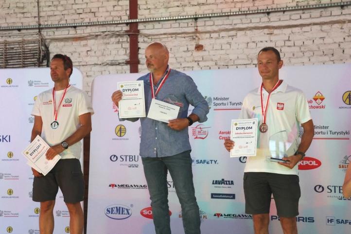 50. Szybowcowe Mistrzostwa Polski w klasie Otwartej - podium (fot. Dagmara Klecha i Maciej Wawrzyniak)
