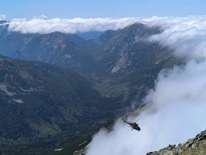 Wojskowy Sokół w Tatrach (fot. 33. Powidzka Baza Lotnictwa Transportowego)