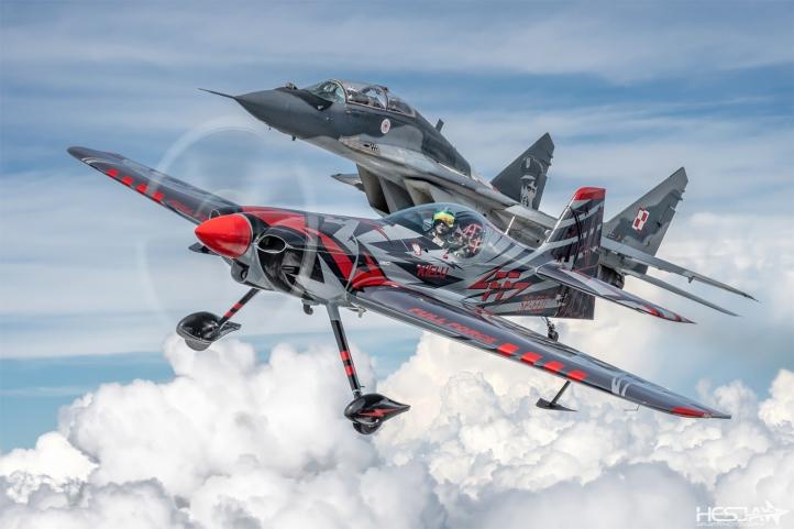 Artur Kielak za sterami Game Bird GB1 (fot. Sławek HESJA Krajniewski)