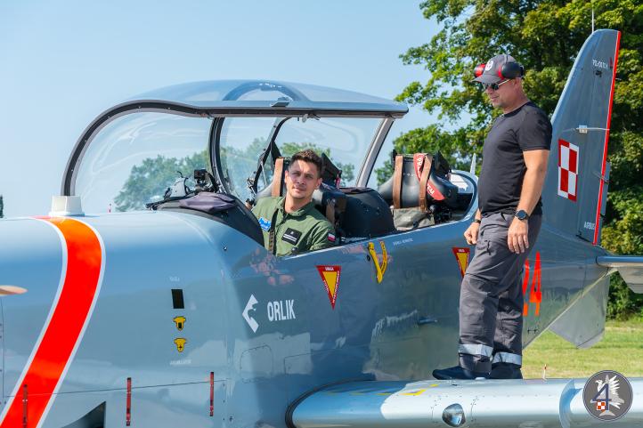 Mjr pil. Michał Jabłoński za sterami PZL-130 Orlik TC-II (fot. Mateusz Chodelski)