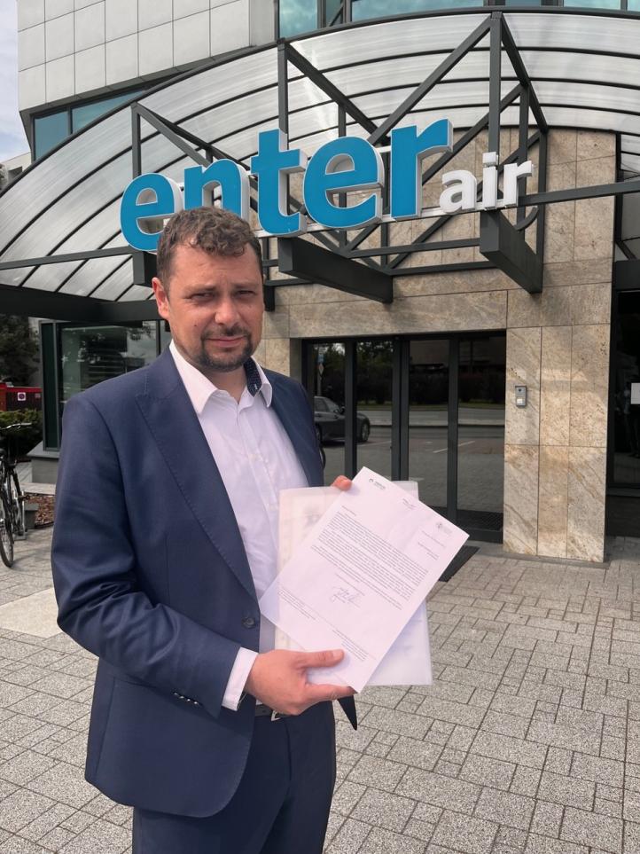 TOZPLiN in Enter Air Adam Tylski Adam Tylski Sekretarz Komisji Organizacji Międzyzakładowej NSZZ Solidarność Regionu Mazowsze Personelu Lotniczego i N