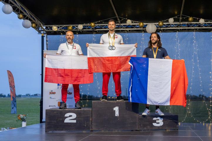 Polacy na 3. Mistrzostwach Europy FAI i 5. Pucharze Świata FAI w Wingsuit Flying – Performance (fot. Aeroklub Polski)2