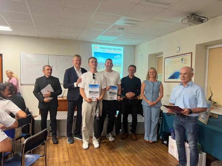 XVIII Jurajskie Zawody Samolotowe im. Piotra Sikorskiego - najmłodsza załoga (fot. Aeroklub Częstochowski)