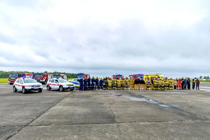 Ćwiczenia służb na Lotnisku Rudniki (fot. Aeroklub Częstochowski)3 Ćwiczenia służb na Lotnisku Rudniki (fot. Aeroklub Częstochowski)3