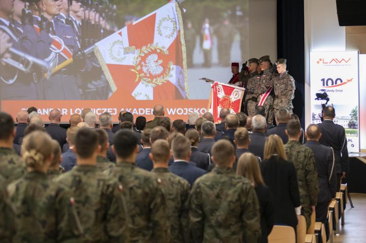Inauguracja roku akademickiego w Lotniczej Akademii Wojskowej (fot. LAW)2 Inauguracja roku akademickiego w Lotniczej Akademii Wojskowej (fot. LAW)2