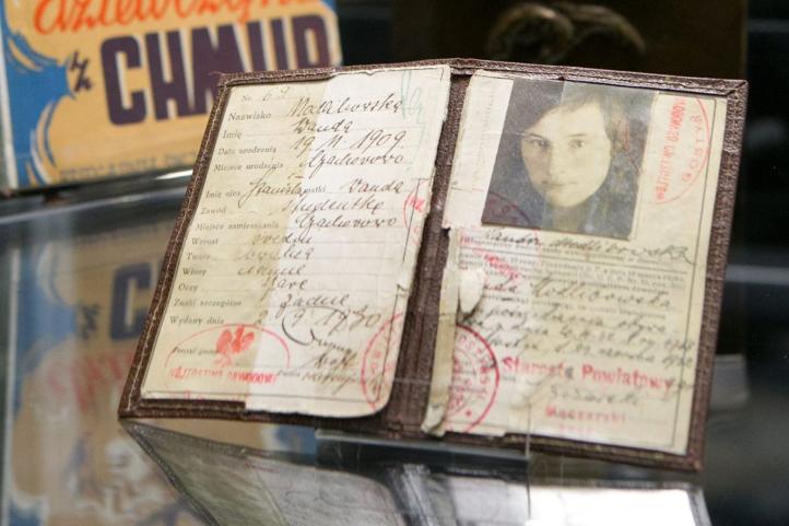 Kobiety w lotnictwie polskim - Wanda Modlibowska - dokument (fot. Muzeum Lotnictwa Polskiego)