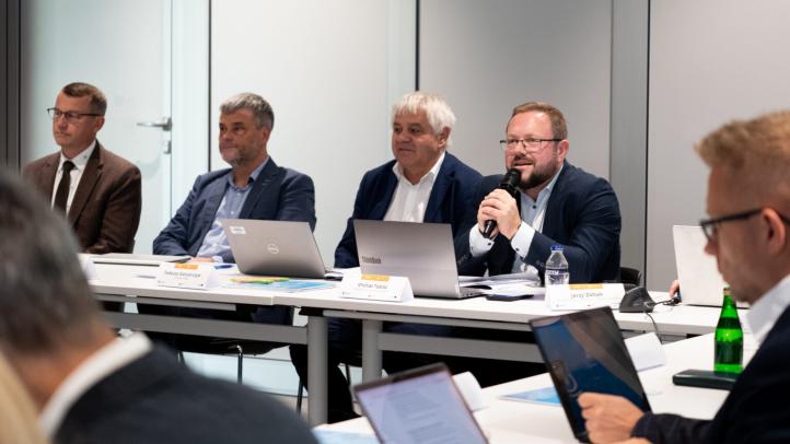 Pierwsze Posiedzenie Plenarne Sektorowej Rady ds. Kompetencji w Przemyśle Lotniczym (fot. Podkarpackie Centrum Innowacji)