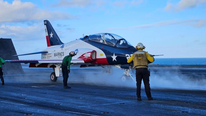 Top Guns - Następne Pokolenie. Start z lotniskowca (fot. National Geographic)