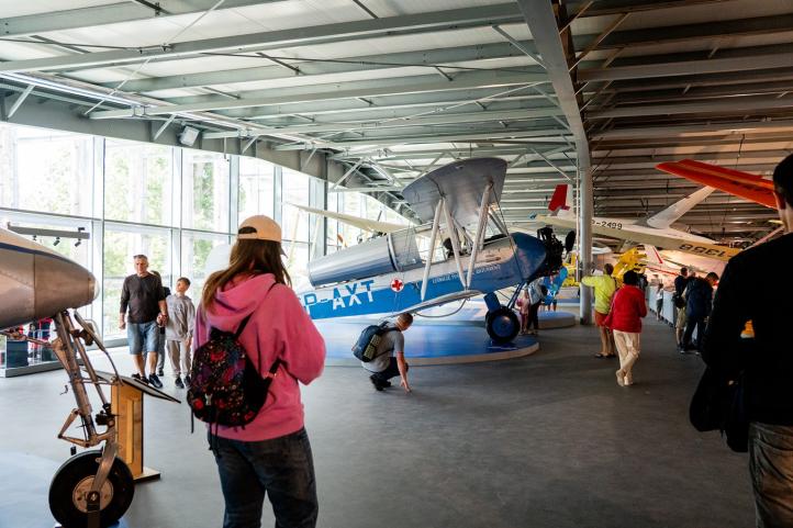 Wystawa 'Z wiatrem i pod wiatr – lotnictwo cywilne' (fot. Muzeum Lotnictwa Polskiego)