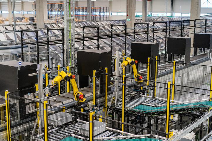 Centrum Logistyczne TME w Rzgowie, fot. Kagero