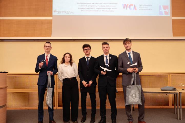 V Akademicka Konferencja Lotnicza - 'Studenci (nie) Tylko o Lotnictwie' (fot. Akademicki Klub Lotniczy PWr)6