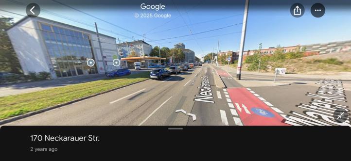 Przymusowe lądowanie samolotu w centrum Mannheim w Niemczech, fot. google maps