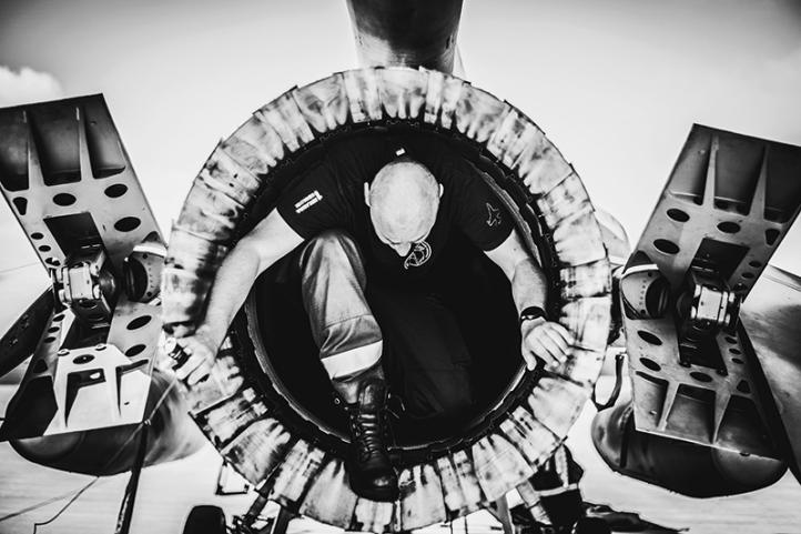 Tył samolotu F-16 (fot. Plut. Marcin Kurkus)