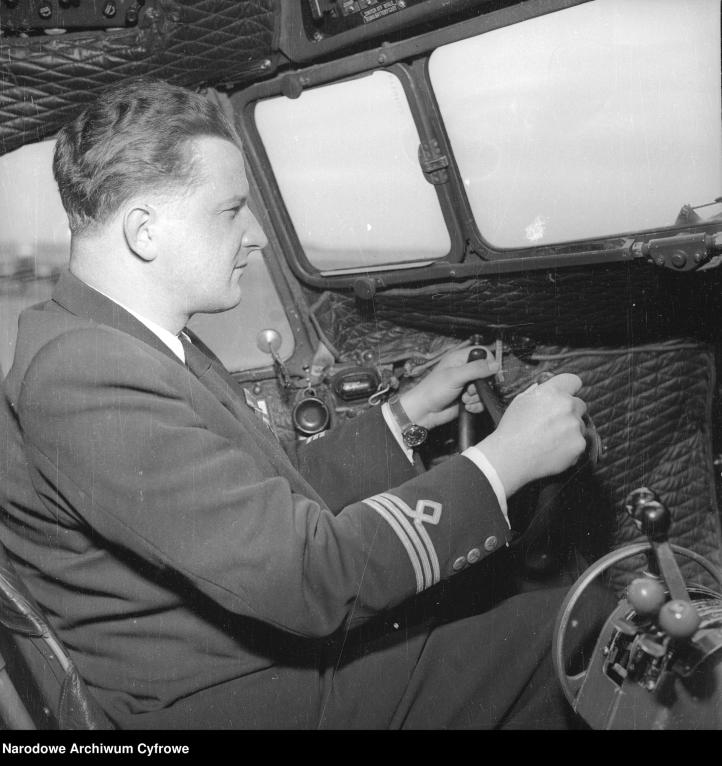 Zdjęcie dokumentacyjne dla Polskich Linii Lotniczych LOT, 1949-1950 (fot. Narodowe Archiwum Cyfrowe)