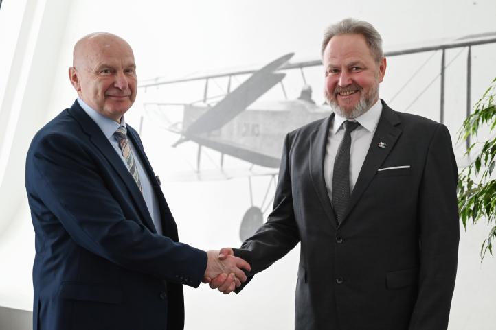 Krzysztof Matuszczyk i Dariusz Krzowski (fot. Port Lotniczy Lublin)