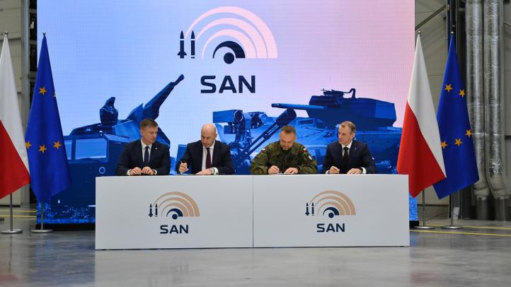 Podpisanie kontraktu na dostawę systemów antydronowych SAN (fot. Ministerstwo Obrony Narodowej)