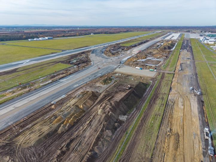 Przebudowa części operacyjnej lotniska we Wrocławiu (fot. Port Lotniczy Wrocław)