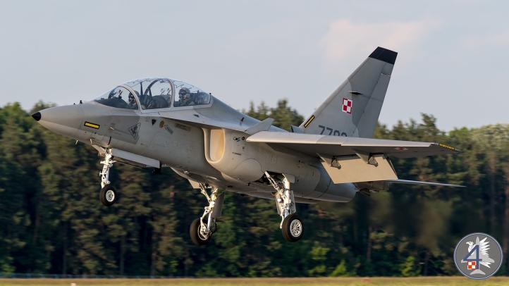 M346 Bielik polskich sił powietrznych, fot. 4 Skrzydło Lotnictwa Szkolnego