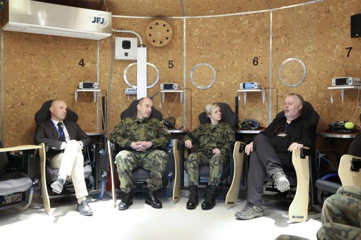 Czesi w Wojskowym Instytucie Medycyny Lotniczej (fot. Materiały prasowe, Izabela Szczepanik, WIML)2