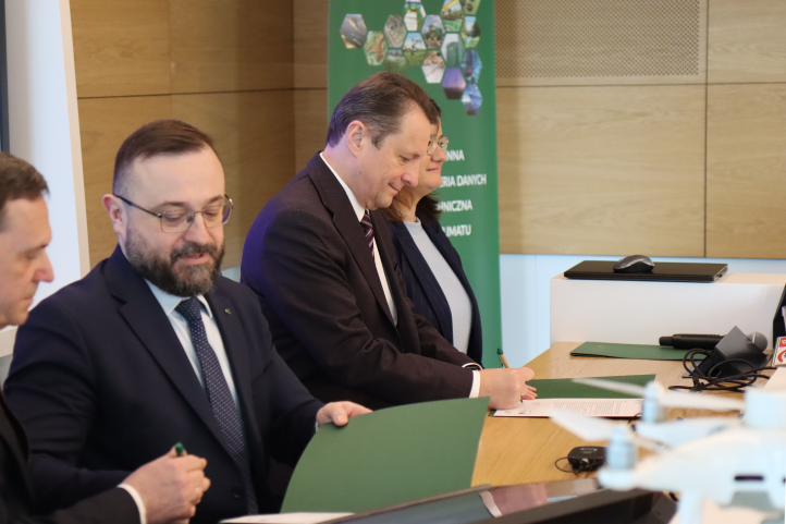 Współpraca UPP i WZL Nr 2 ws. technologii bezzałogowych (fot. Uniwersytet Przyrodniczy w Poznaniu)2