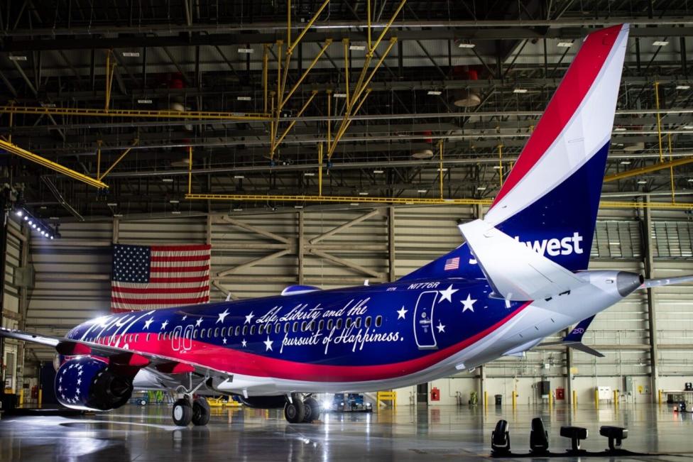 Independence One - B737 MAX 8 w malowaniu z okazji 250. rocznicy powstania Stanów Zjednoczonych (fot. Southwest Airlines)2