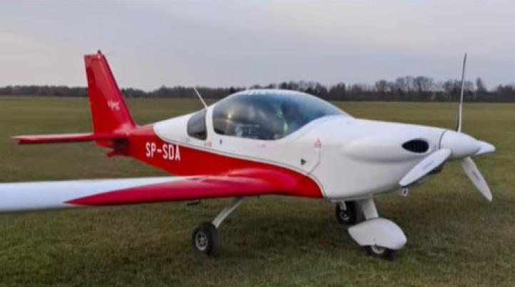 Viper SD4 (SP-SDA) w Aeroklubie Lubelskim (fot. Aeroklub Lubelski)2