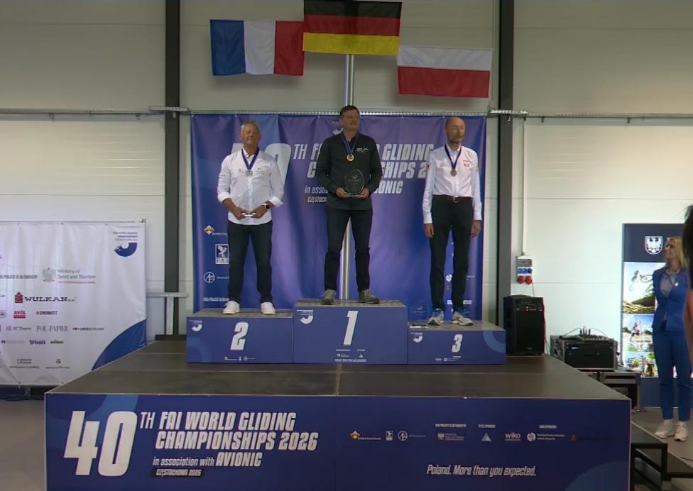 40. Szybowcowe Mistrzostwa Świata FAI - podium drużynowo (fot. 40th World Gliding Championships with Avionic)
