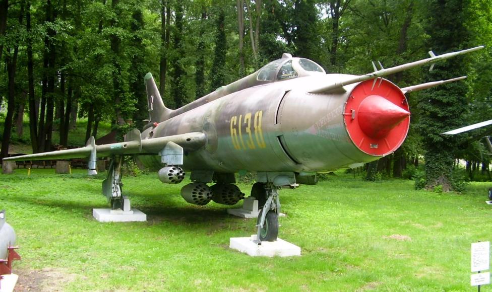 Su-20 (fot. Wisnia6522, Domena publiczna, Wikimedia Commons)